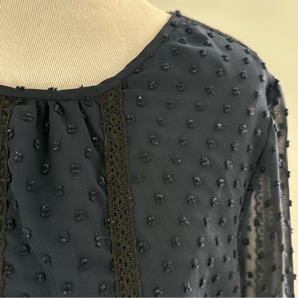 j crew outlet womens top size 6 navy blue swiss dot career - Picture 3 of 11